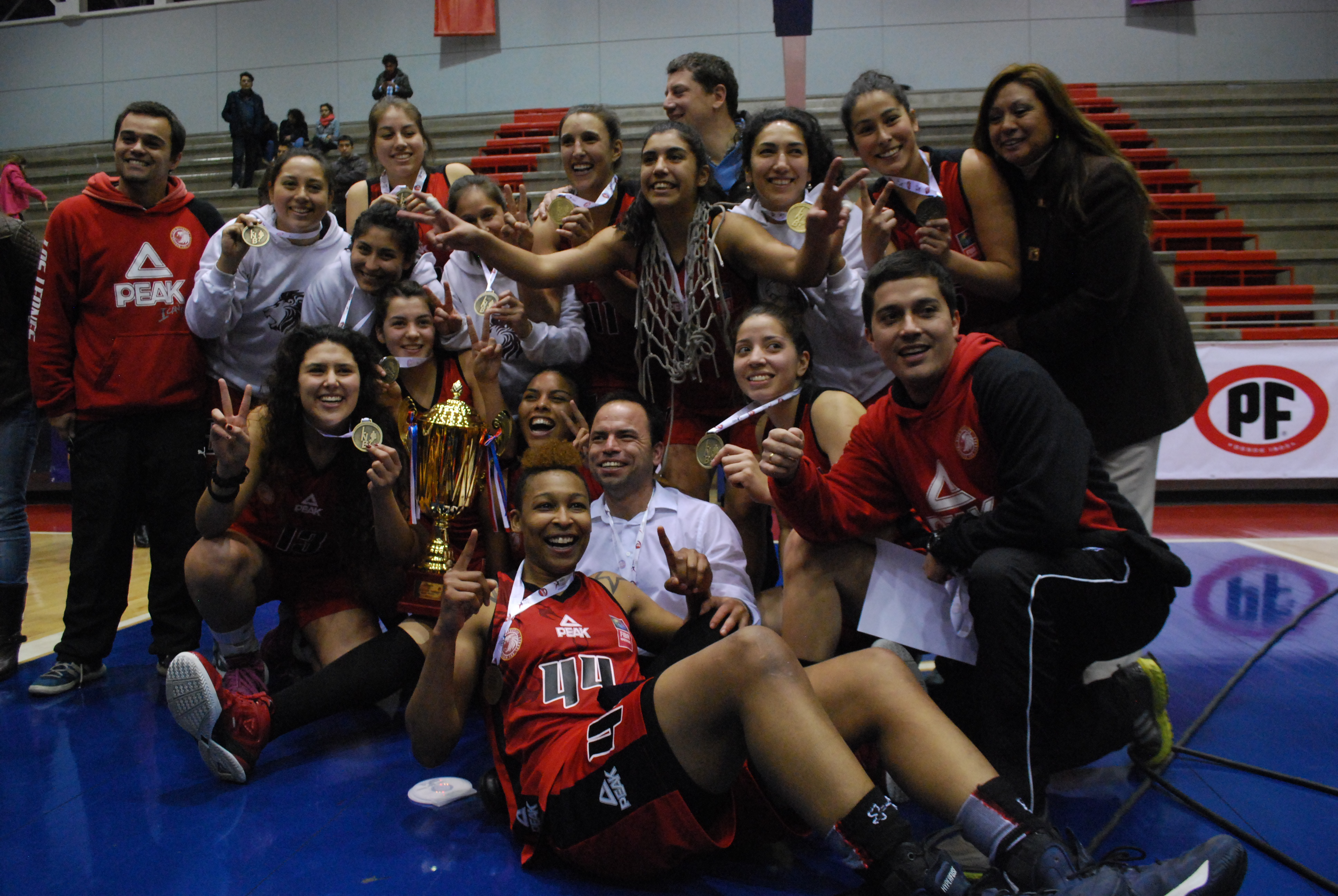 Colegio Los Leones logra el campeonato de la Liga Nacional Femenina de Básquetbol