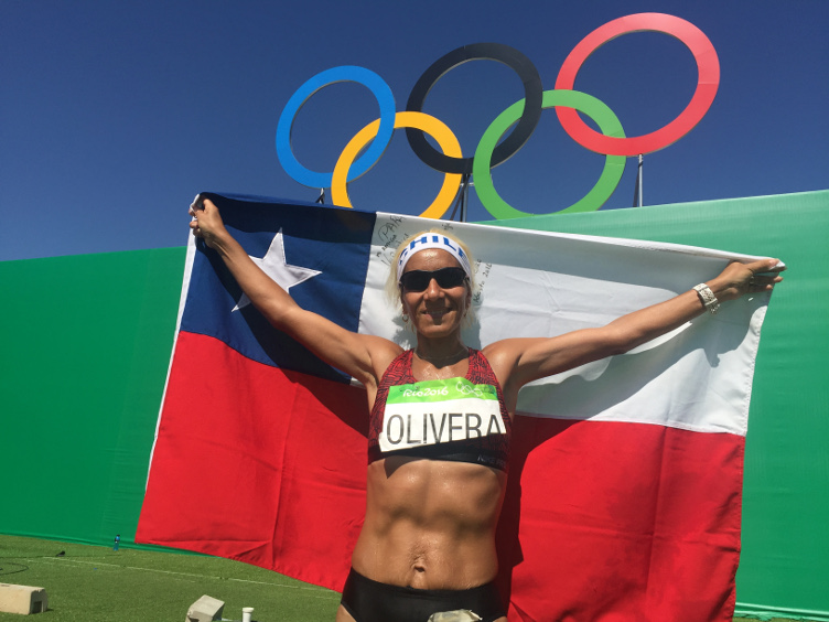 Erika Olivera suma récord mundial al finalizar su quinta maratón olímpica