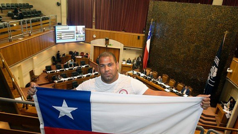 Senado aprueba por unanimidad la nacionalidad por gracia para Yasmani Acosta